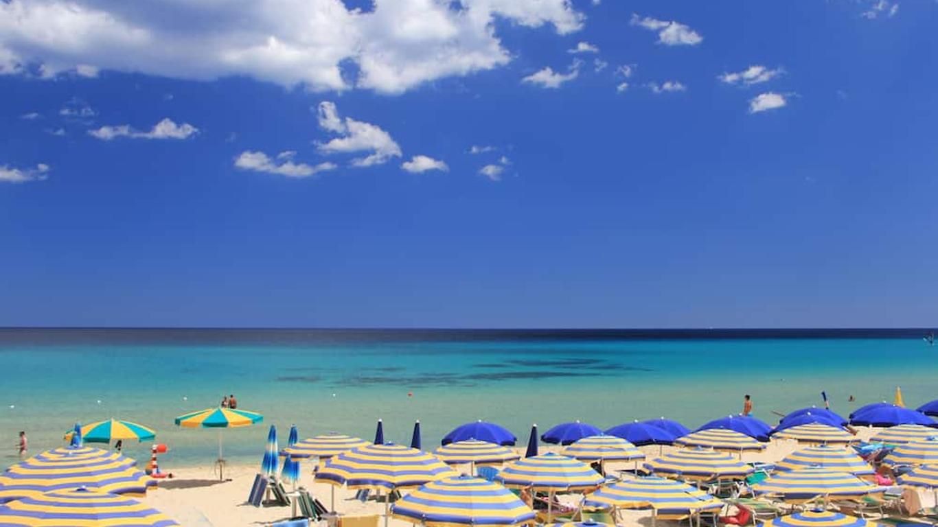 Rey Beach Club