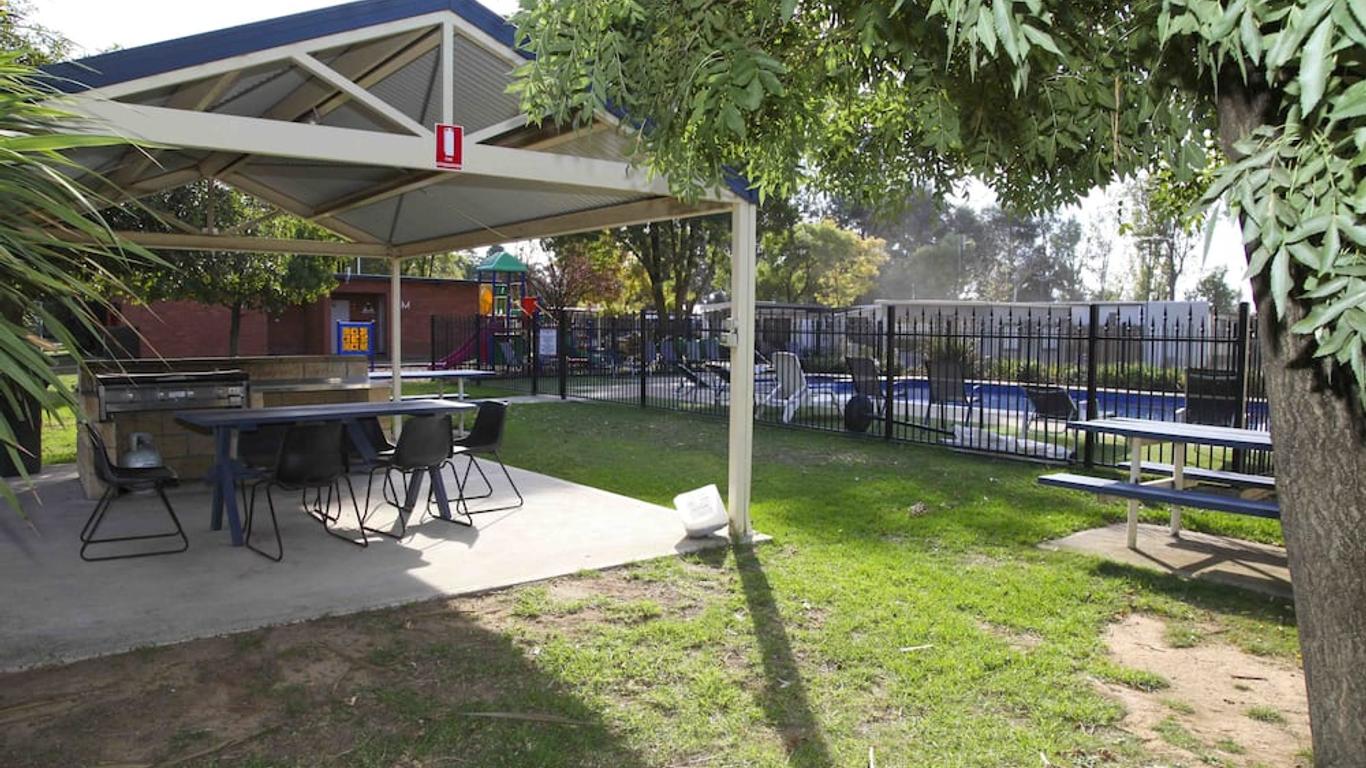 Nagambie Caravan Park & Motel