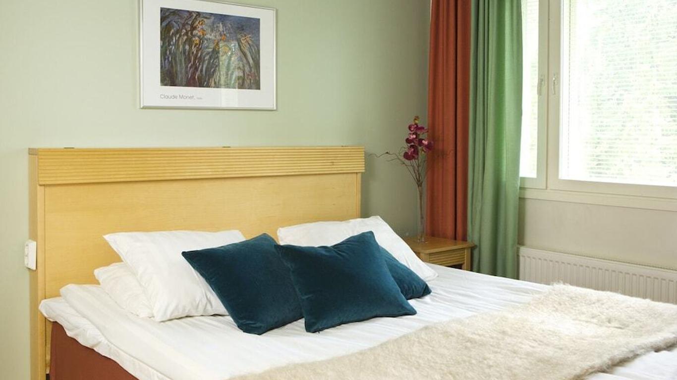 Rauhalahti Hostel