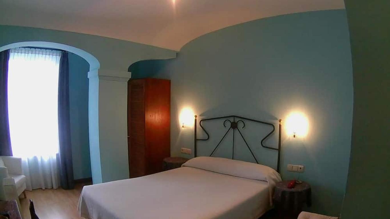 Hotel Los Laureles