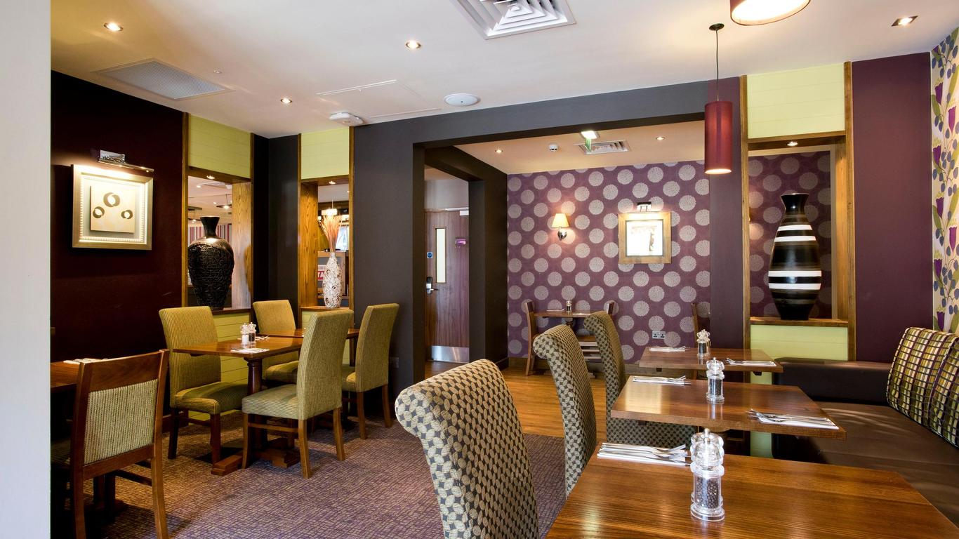 Premier Inn Aberdeen Airport Dyce