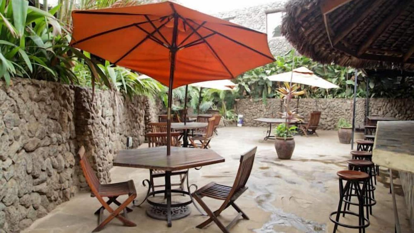 The Headquarters Inn