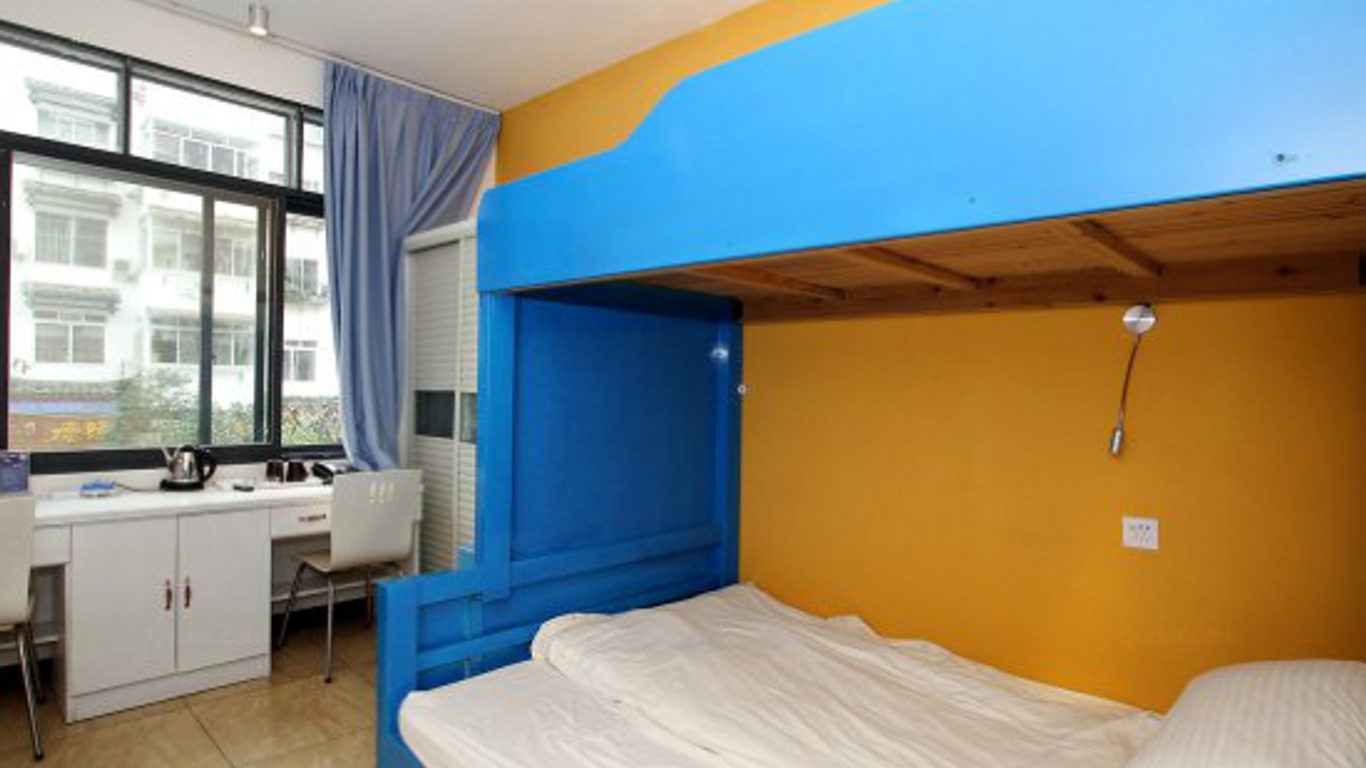 Tiffany's Hostel