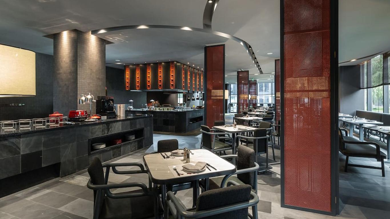 Lucid Xixi Hotel