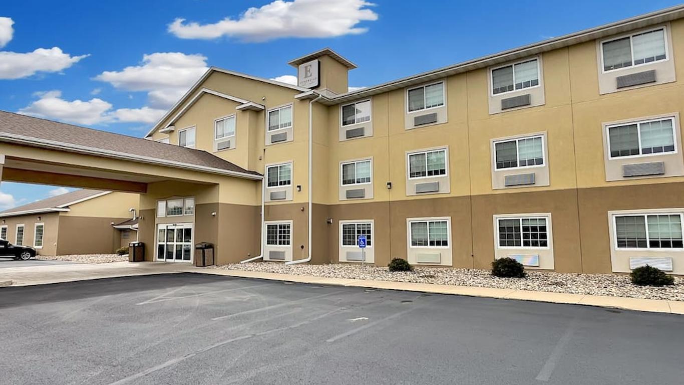 Estherville Hotel & Suites