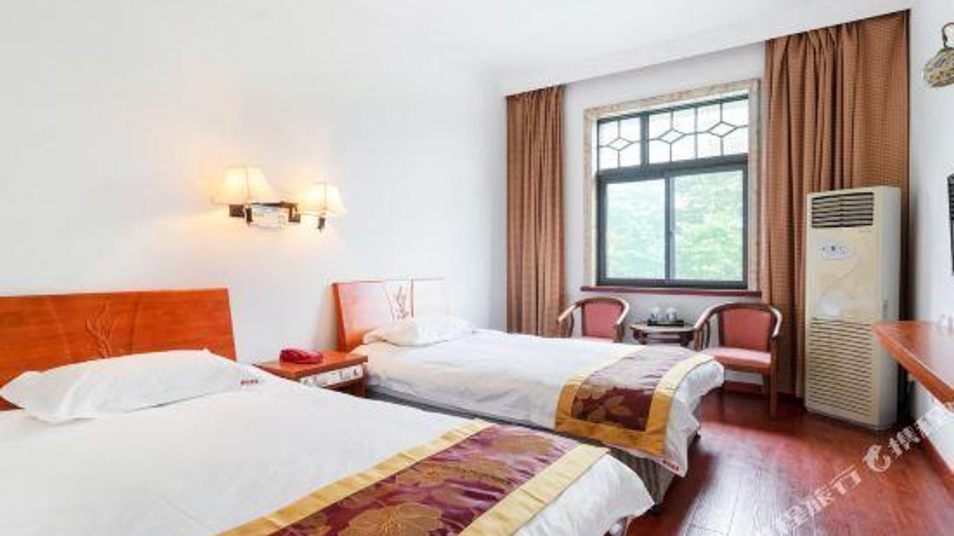 Lushan Cloud & Sky Villa