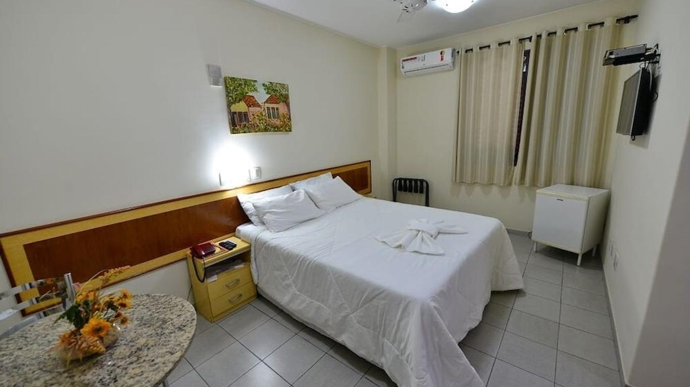 Vind's Plaza Hotel