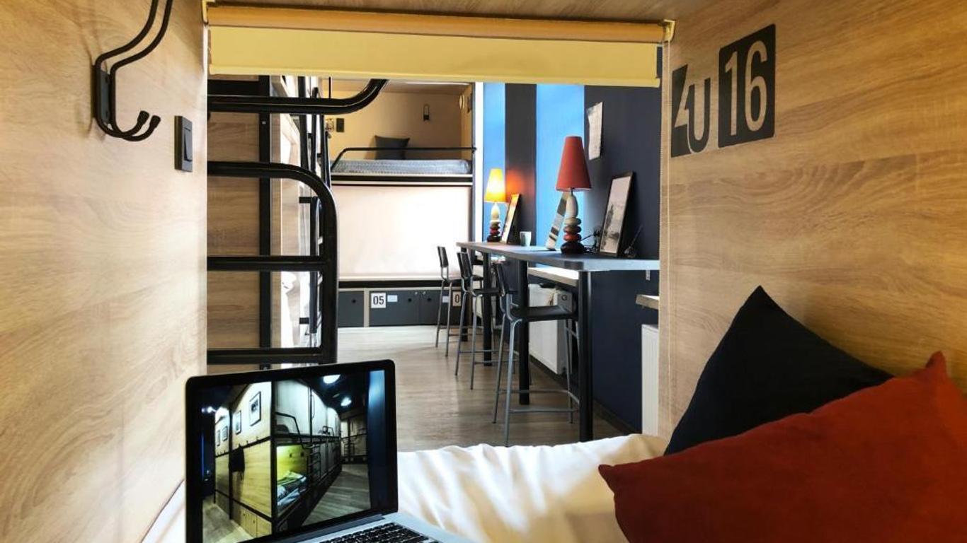 4ucapsulehotel