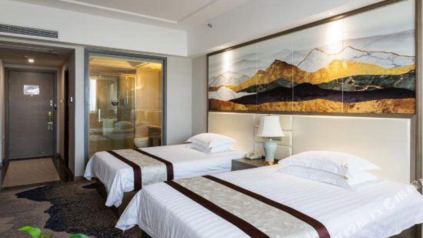 Huating Hotel