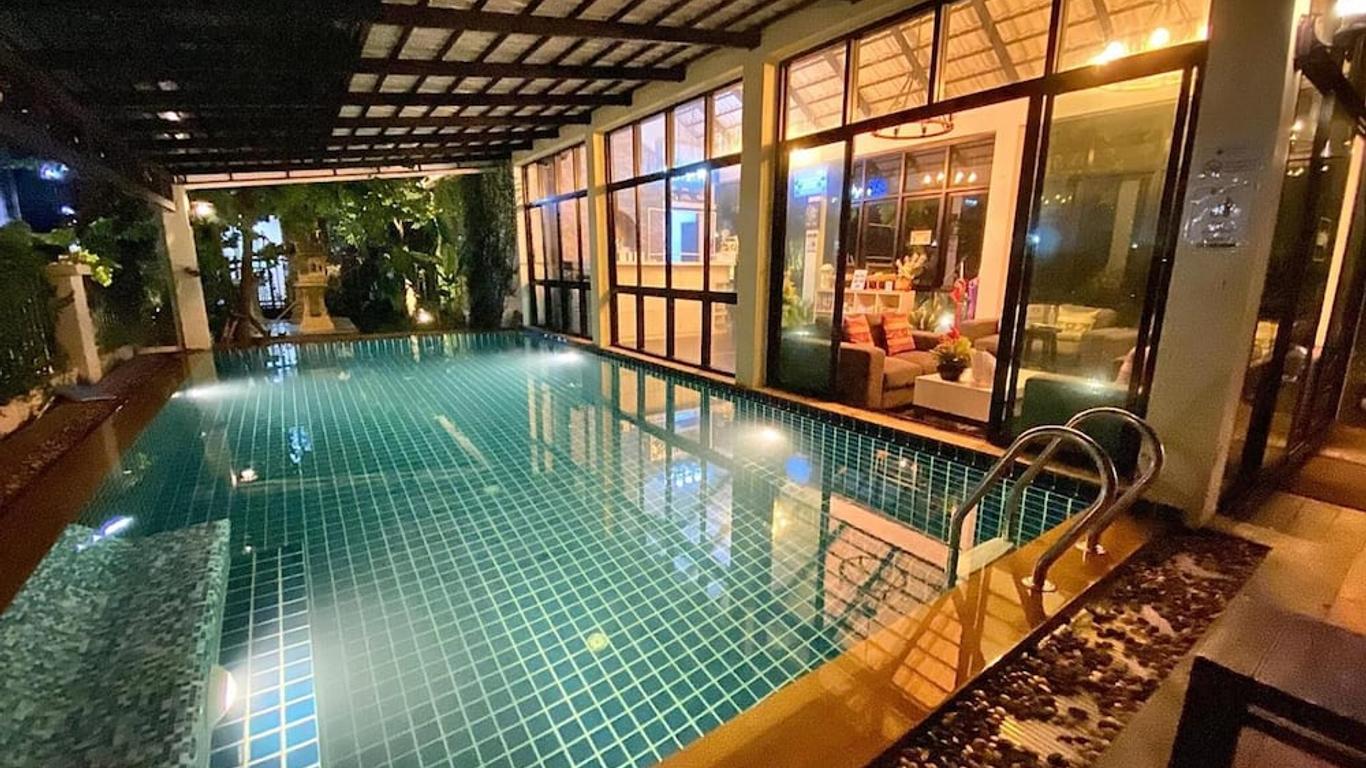 ploy's pearl hotel