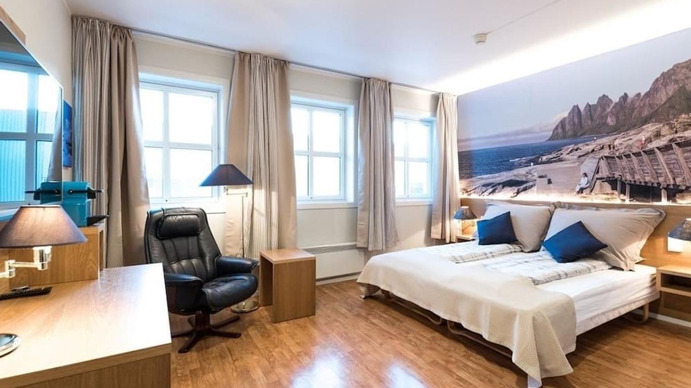 Senja Hotell