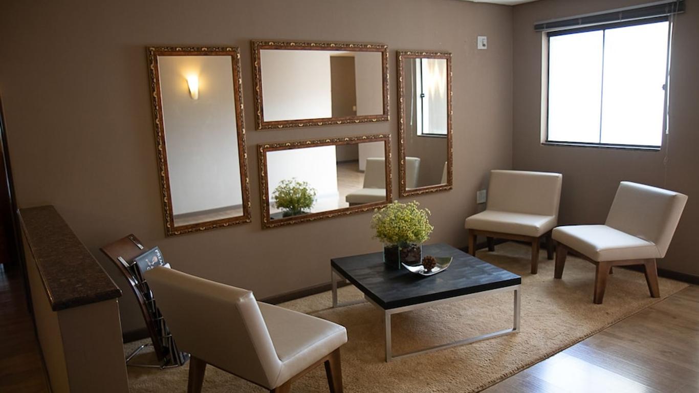 Maximus Business Hotel