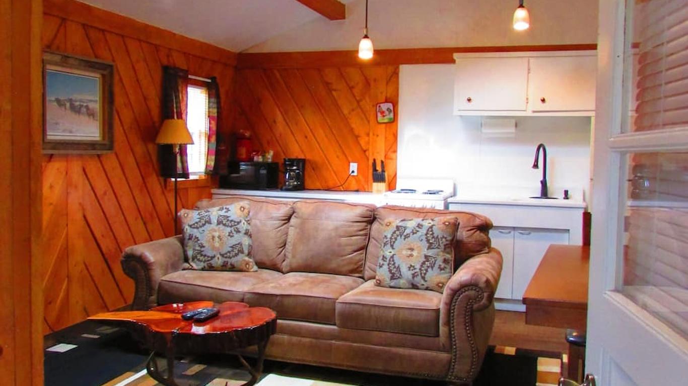 Chinook Winds Lodge