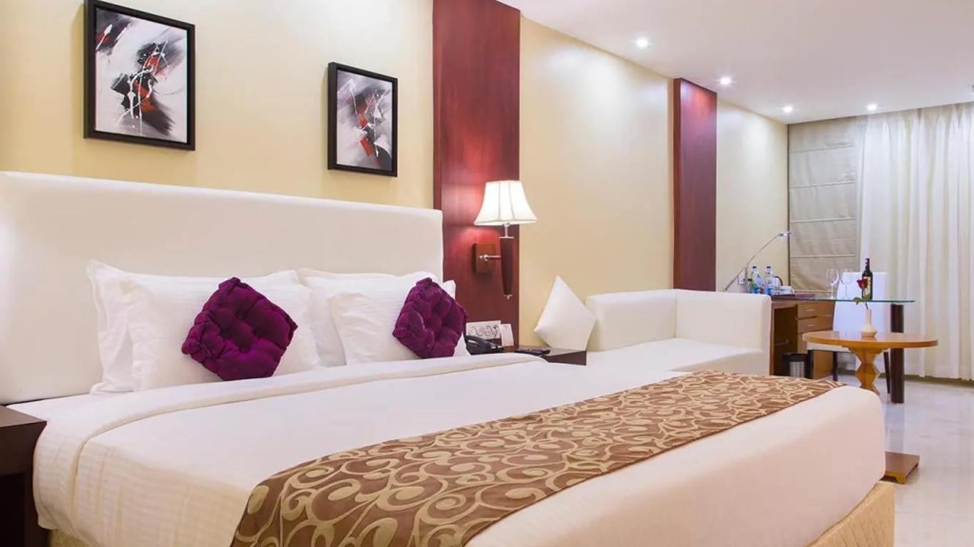 Hotel Trinity Grand