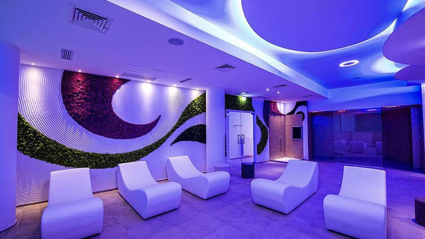 Malucri Resort