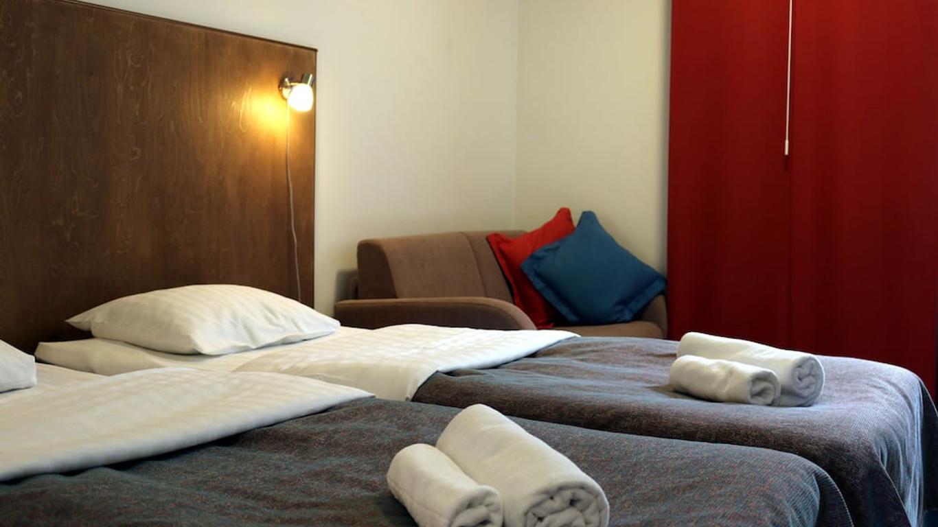 Oravi Apartments