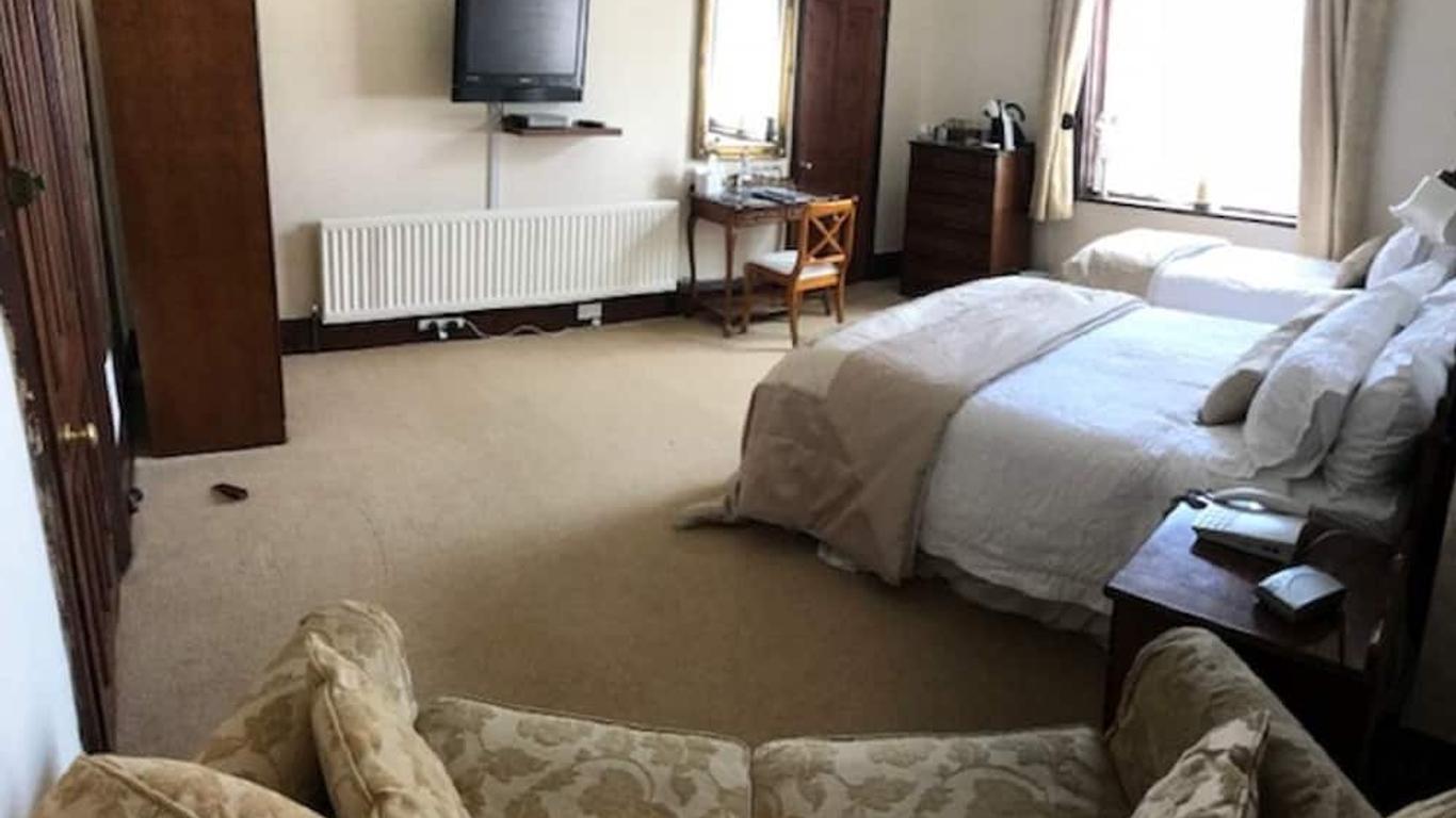 The Firs Guesthouse
