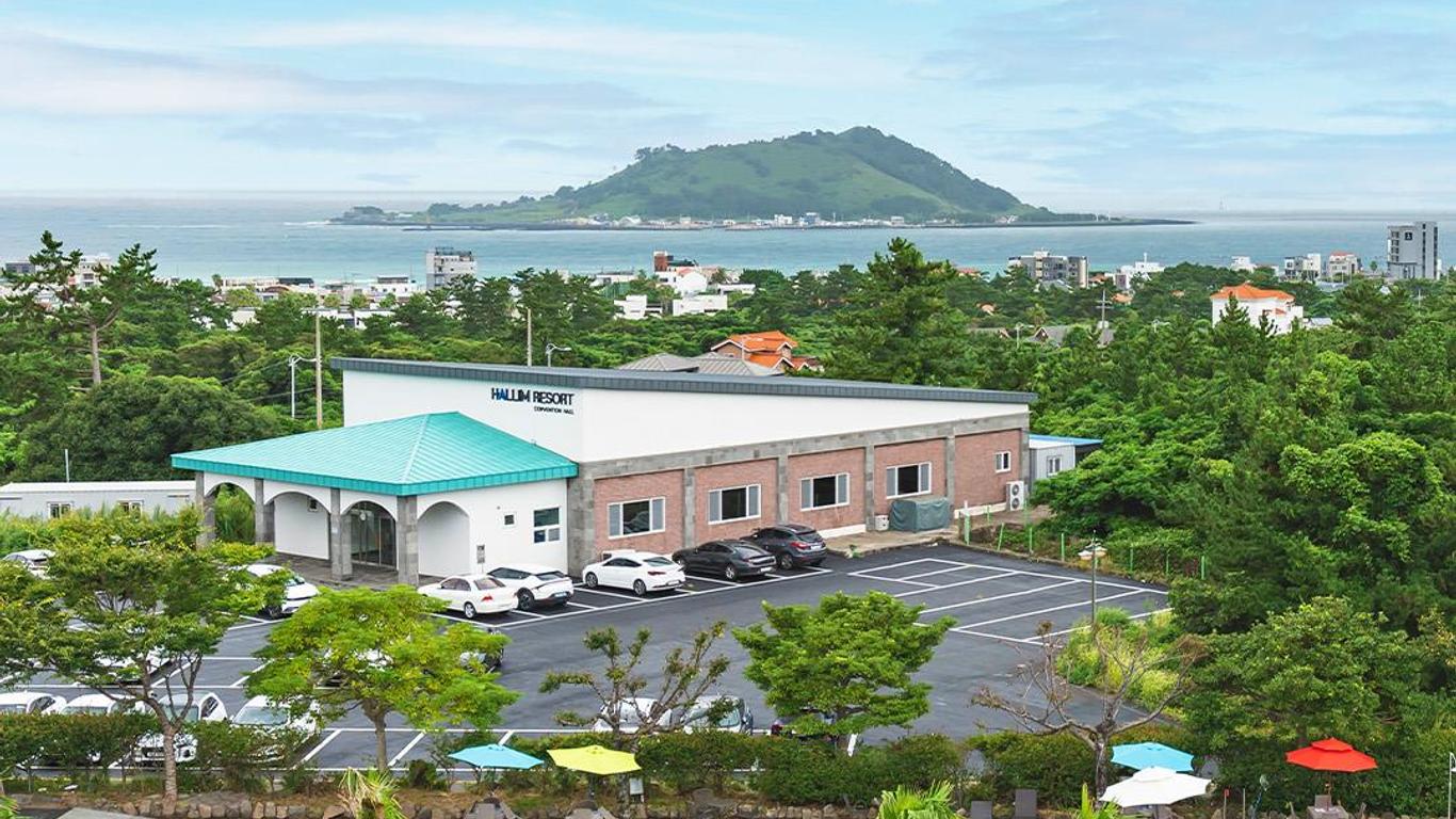Hallim Resort