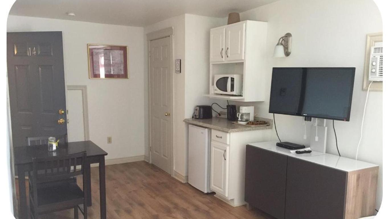 Shoreline Suites