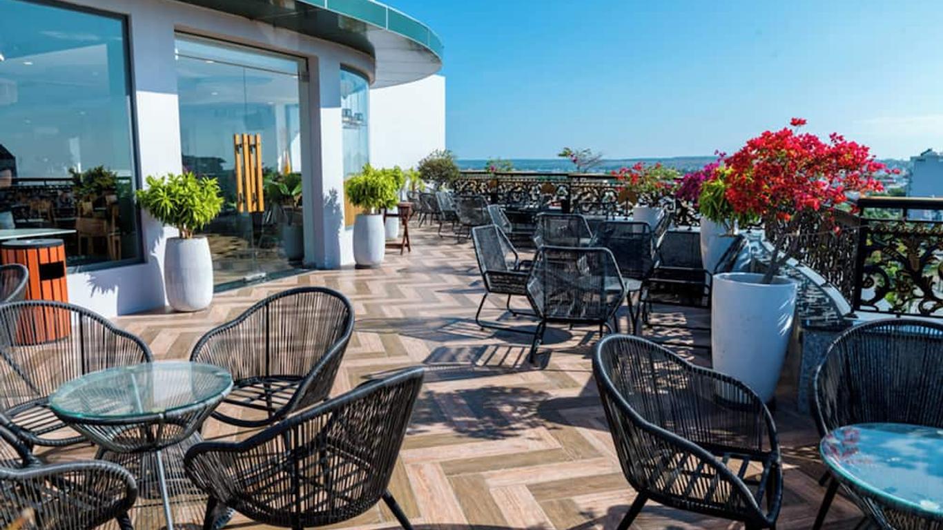 The Palms Hotel Phan Thiet