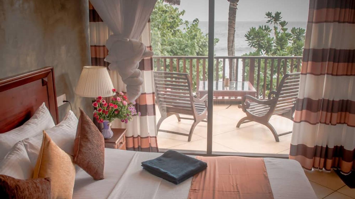 Central Beach Inn
