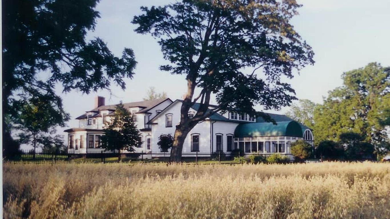 Stevenson Farms-Harvest Spa B & B