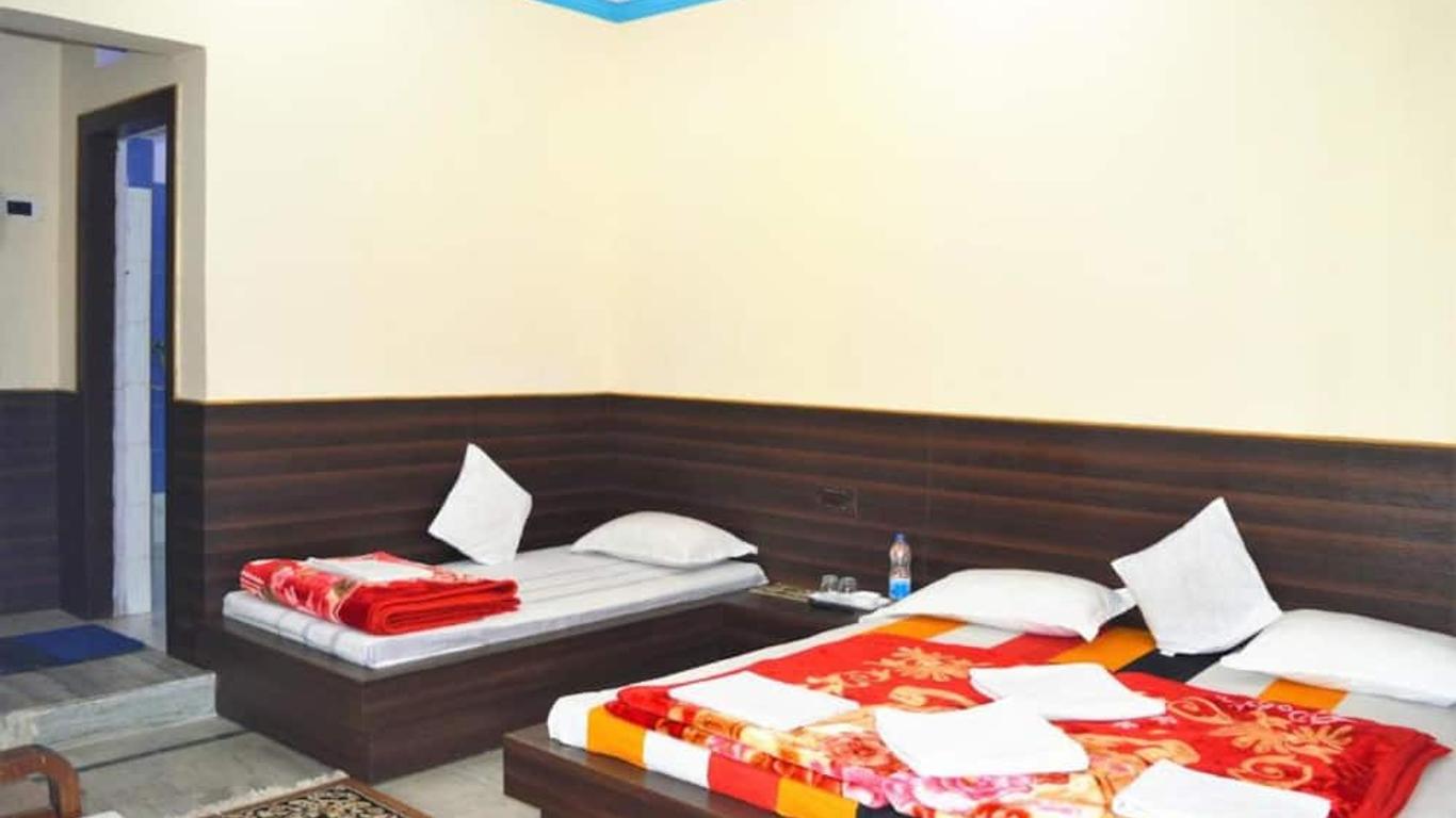 Hotel Goverdhan Tourist Complex