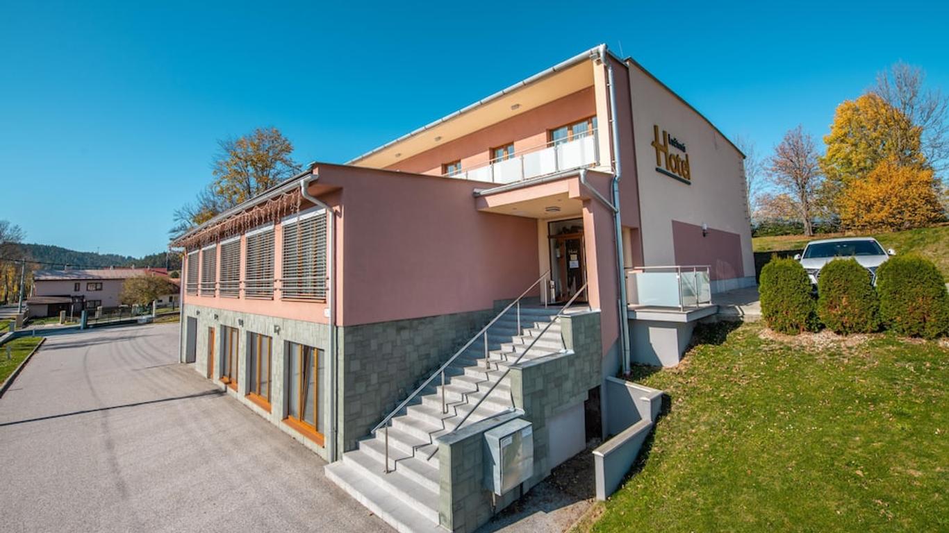 Hotel Lucivna