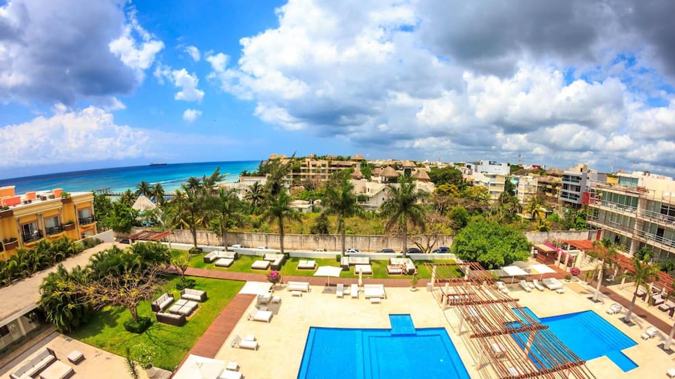 Magia Beachside Apartment By Bvr