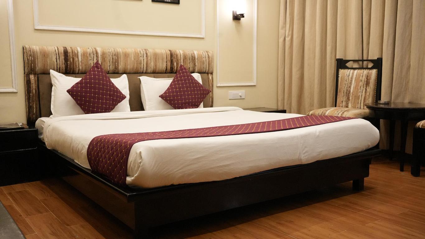 Hotel Pallavi West