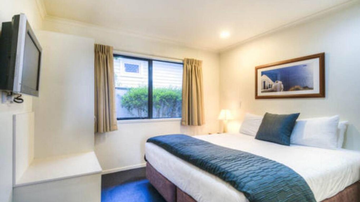 Claremonte Motor Lodge
