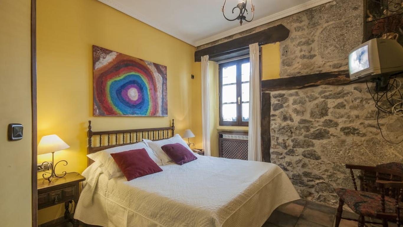 Hostal Rural Elosta