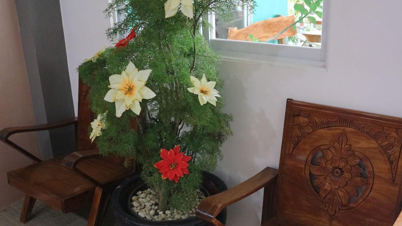 Blue Lotus Hotel