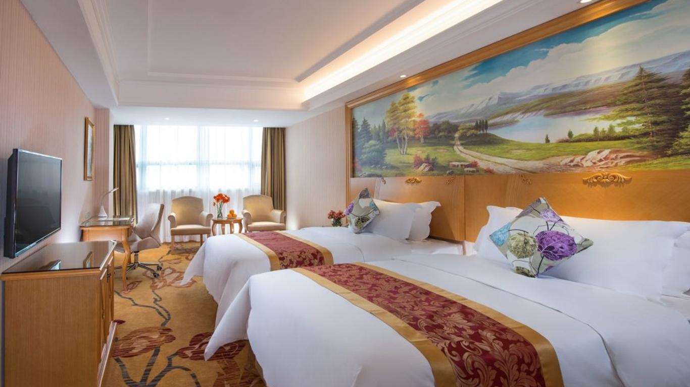 Vienna Hotel Shenzhen - Fuyong Metro Station Branch