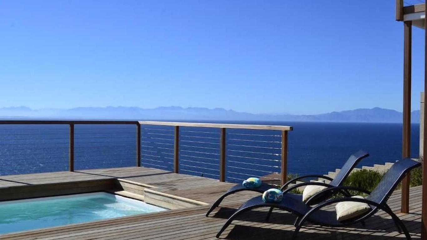 Oceans Drift Guest House - Adults Only