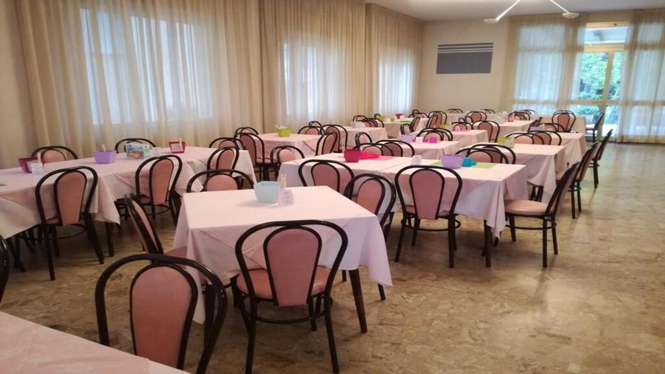 Hotel Serafini