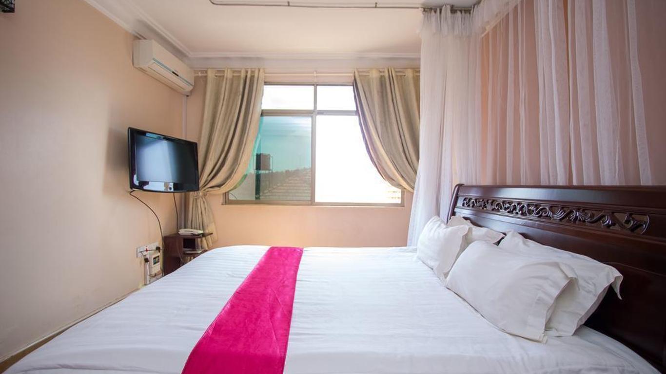 Eight Winx Hotel