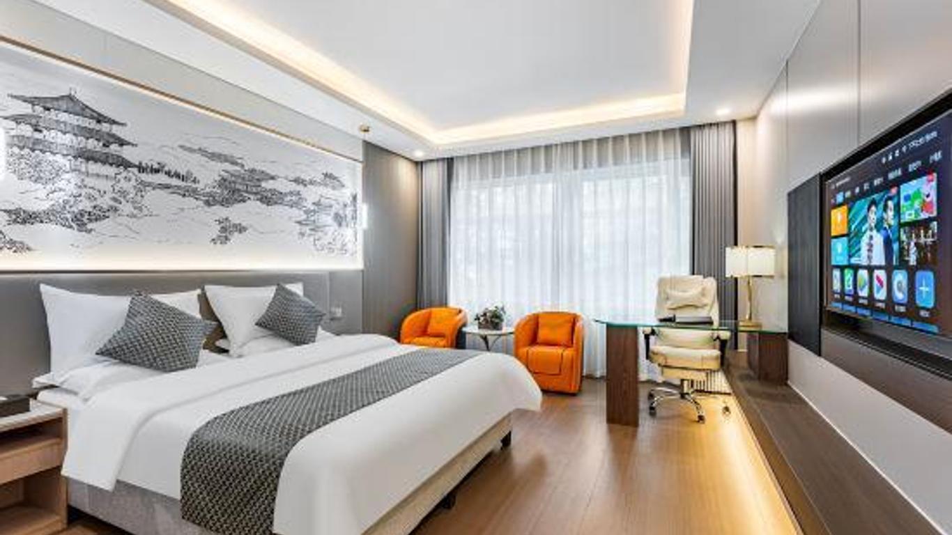 Jiangnanxi Hotel (Guangzhou Qiaopanyu Square Metro Station)