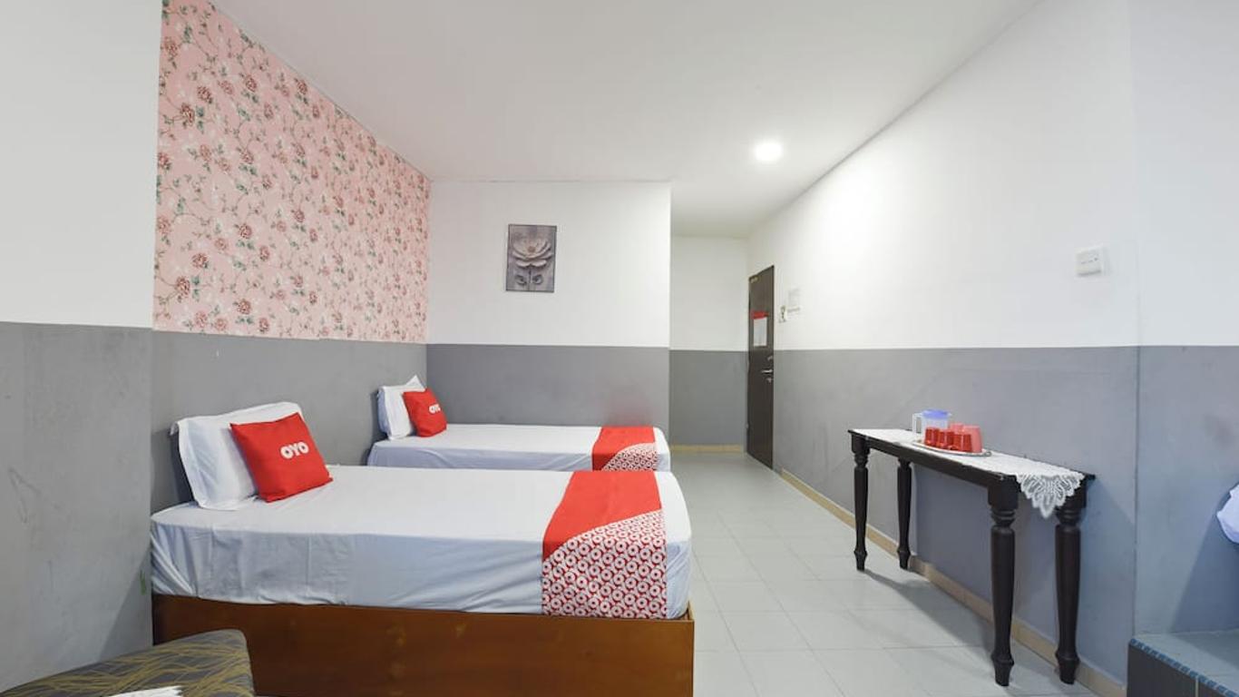 OYO 91077 Hotel Indah