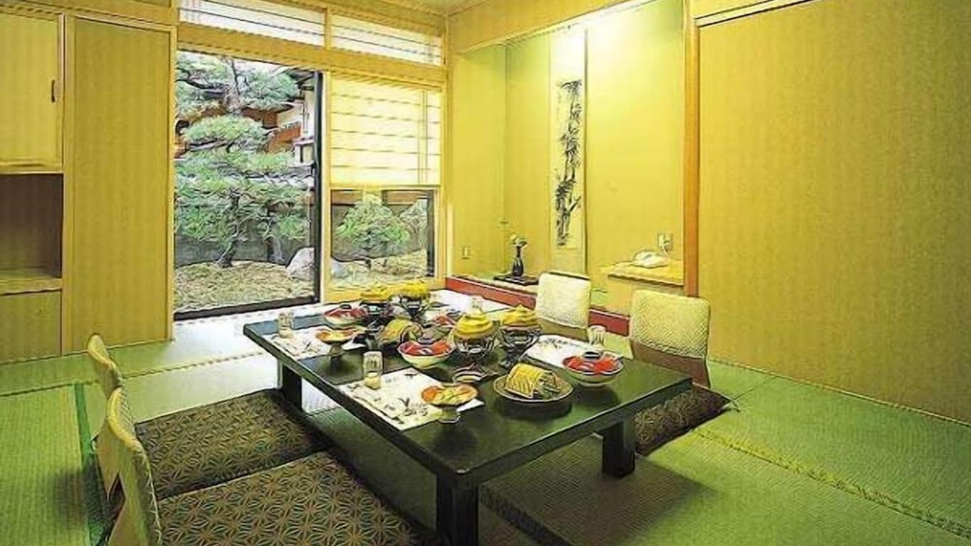Yumoto Hotel Achikawa