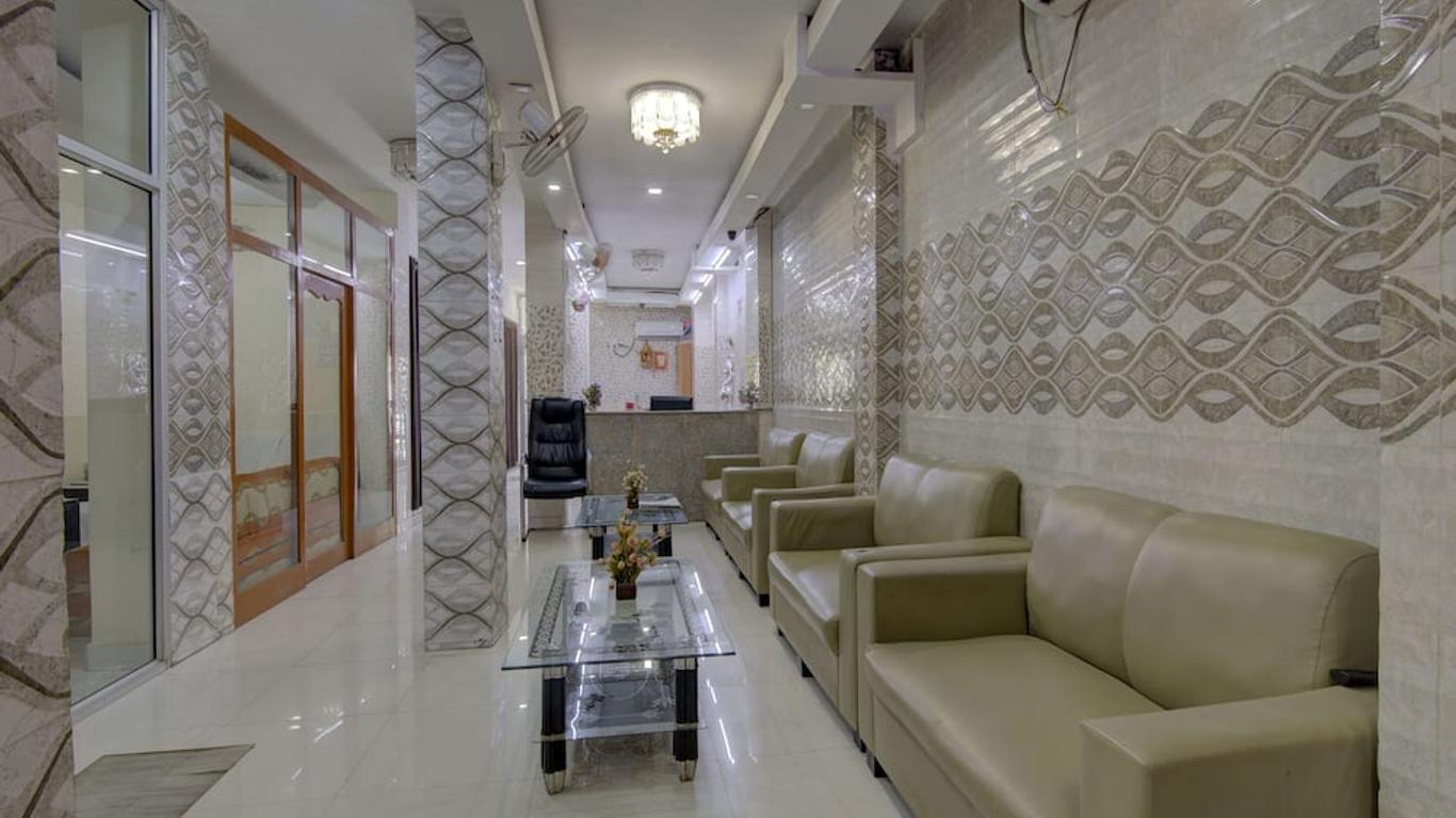 OYO 15589 Hotel Kamdhenu
