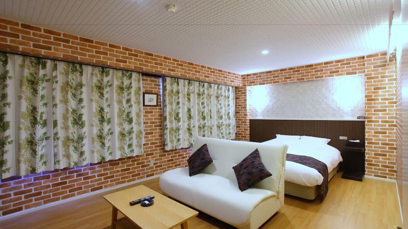 Town Hotel Forty One