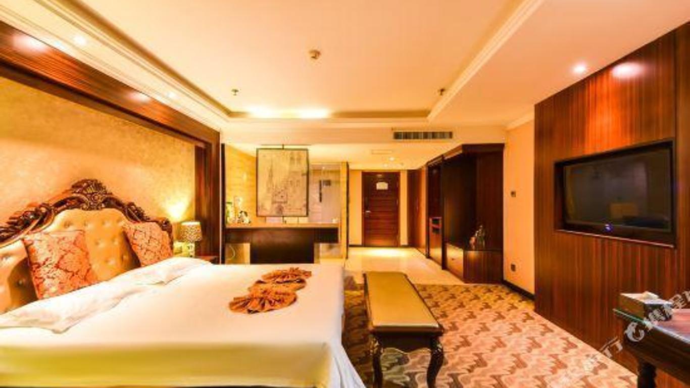 Shijiazhuang Ouyun Hotel (Chang'an Wanda Plaza & Municipal Obstetrics and Gynecology Hospital)