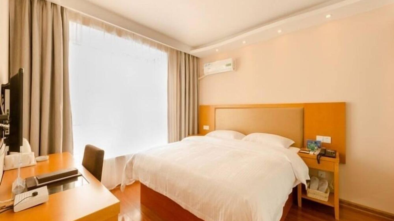 Greentree Inn Yangshuo West Street Express Hotel