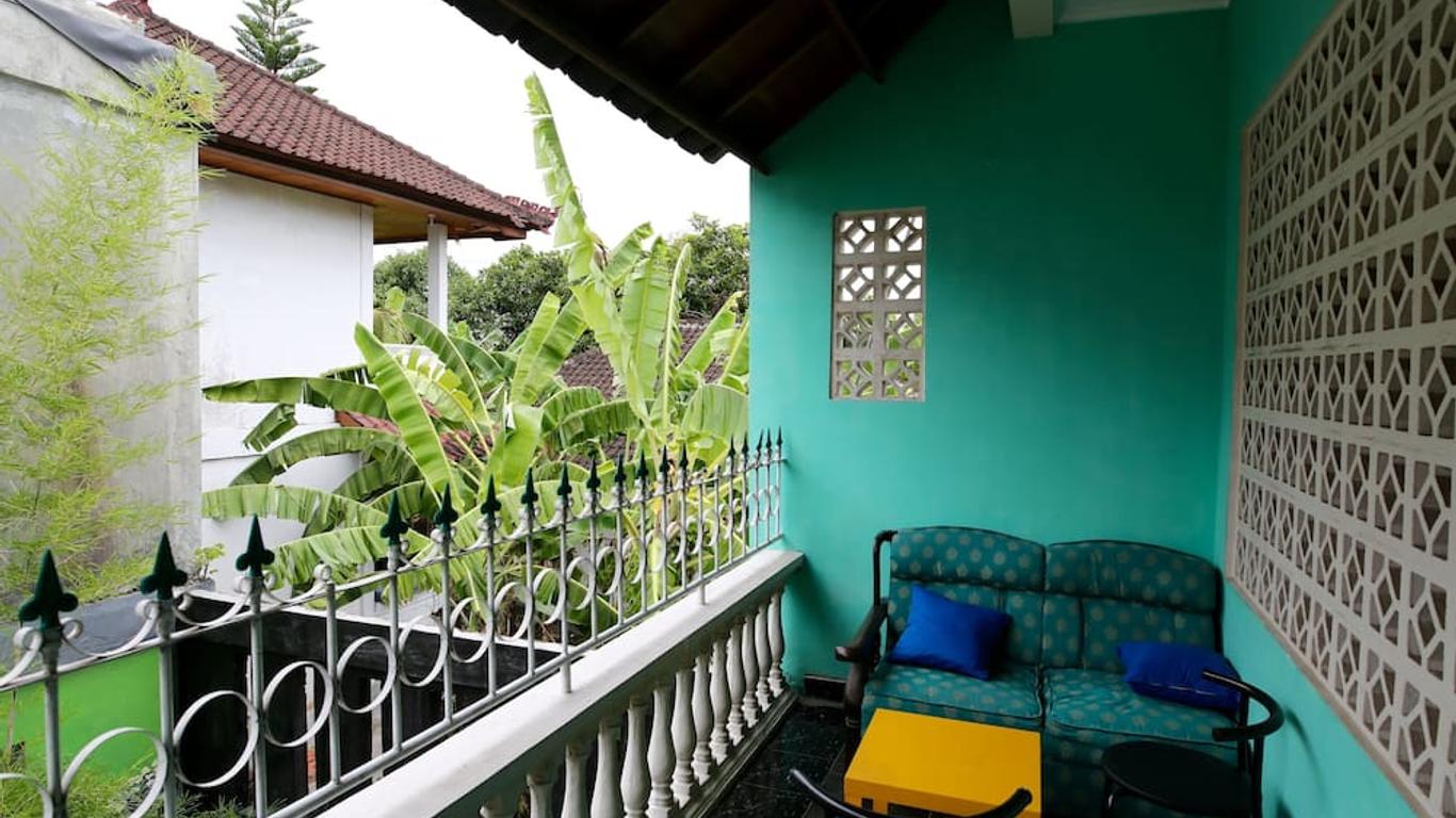 Morotai Camp Hostel -Adult Only
