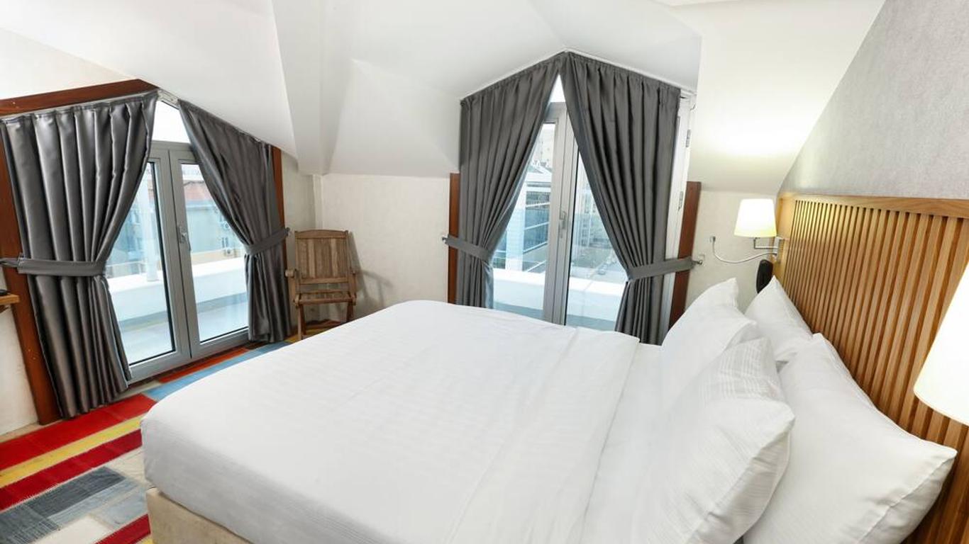 Discovery Hotel