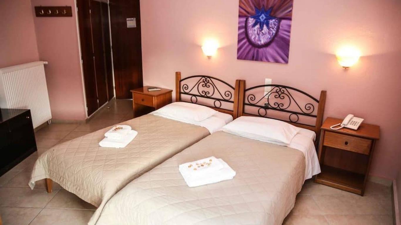 Anixis Hotel