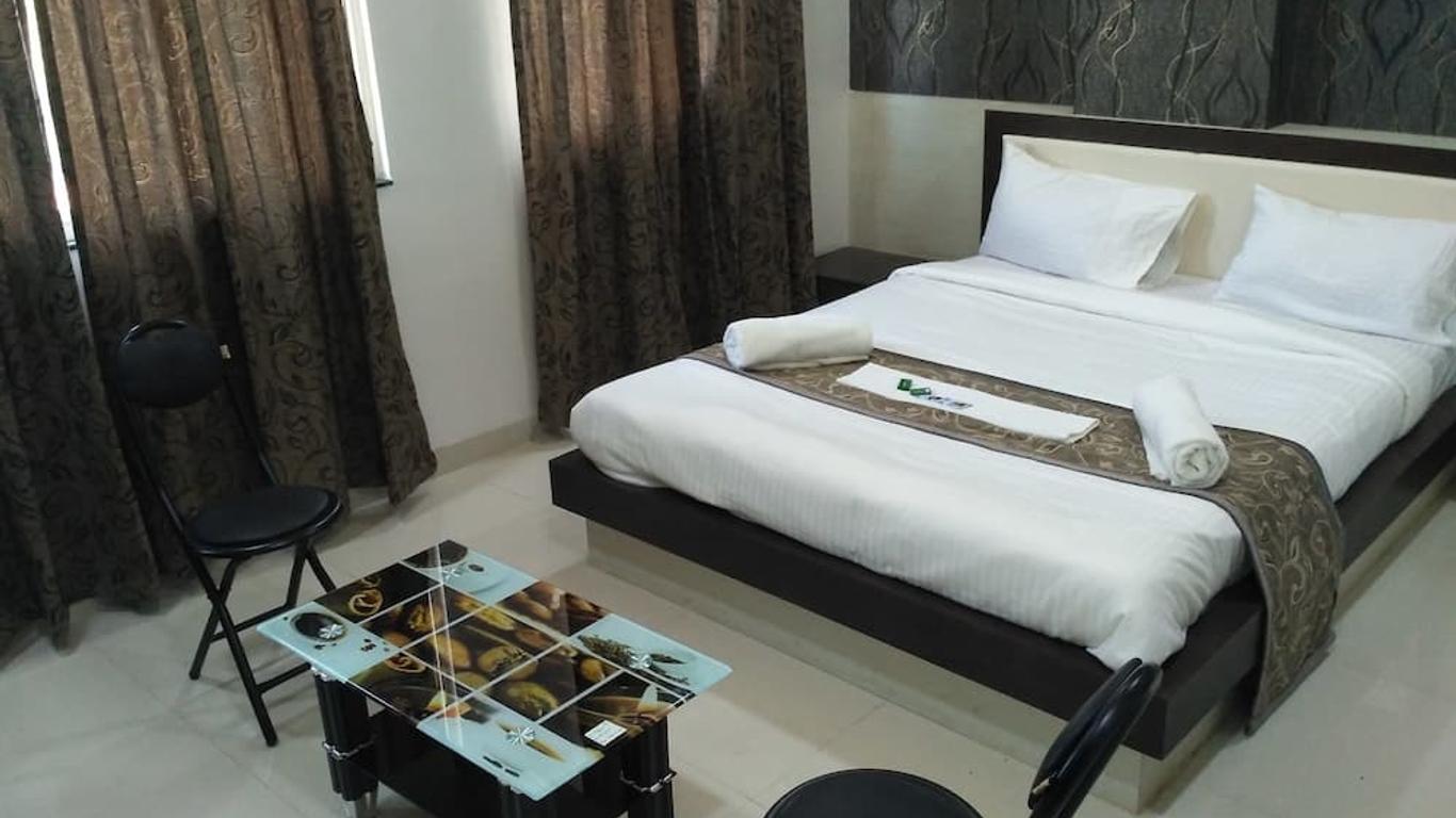 Hotel Everest Inn