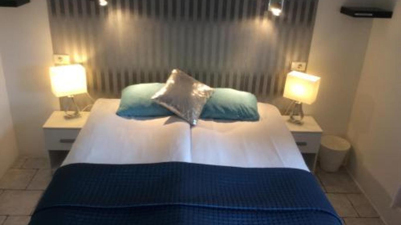 Rooms & Breakfast Guesthouse