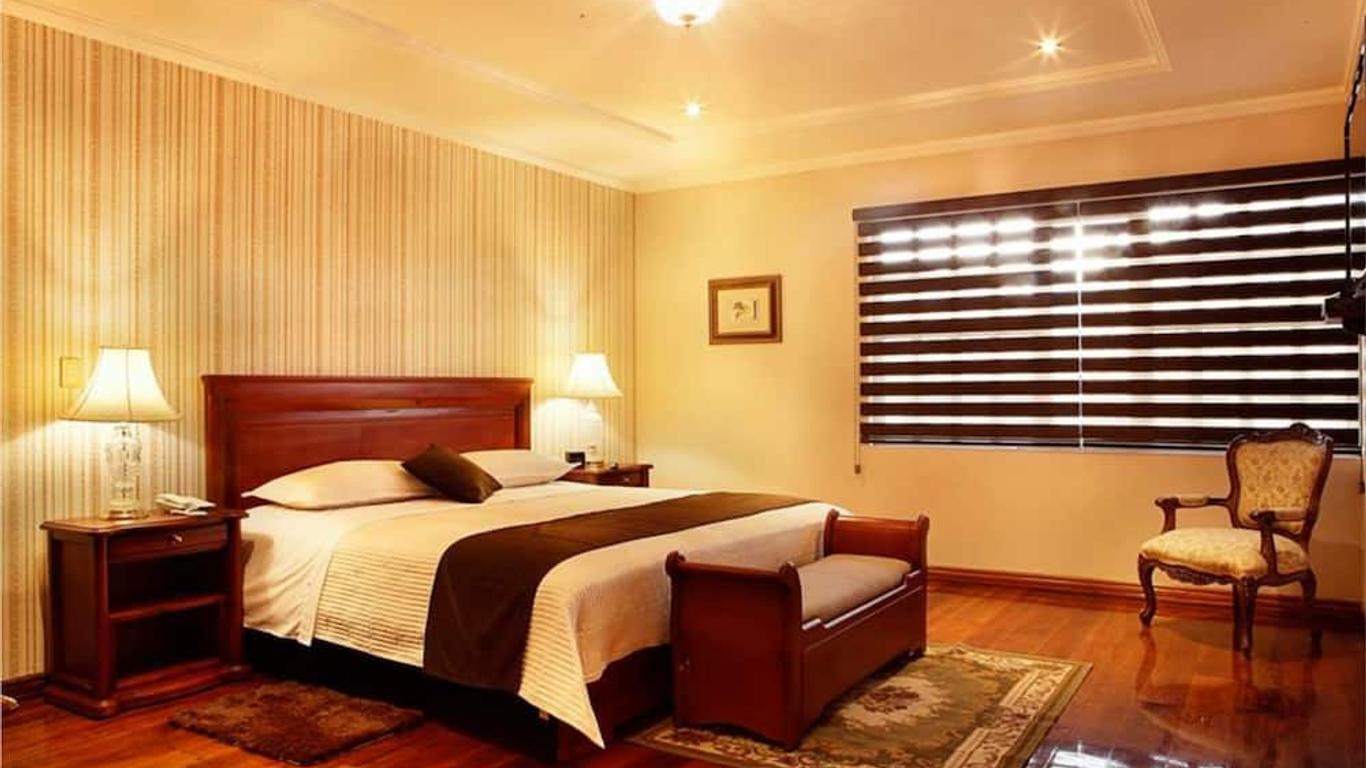 Villa Emilia Hostal